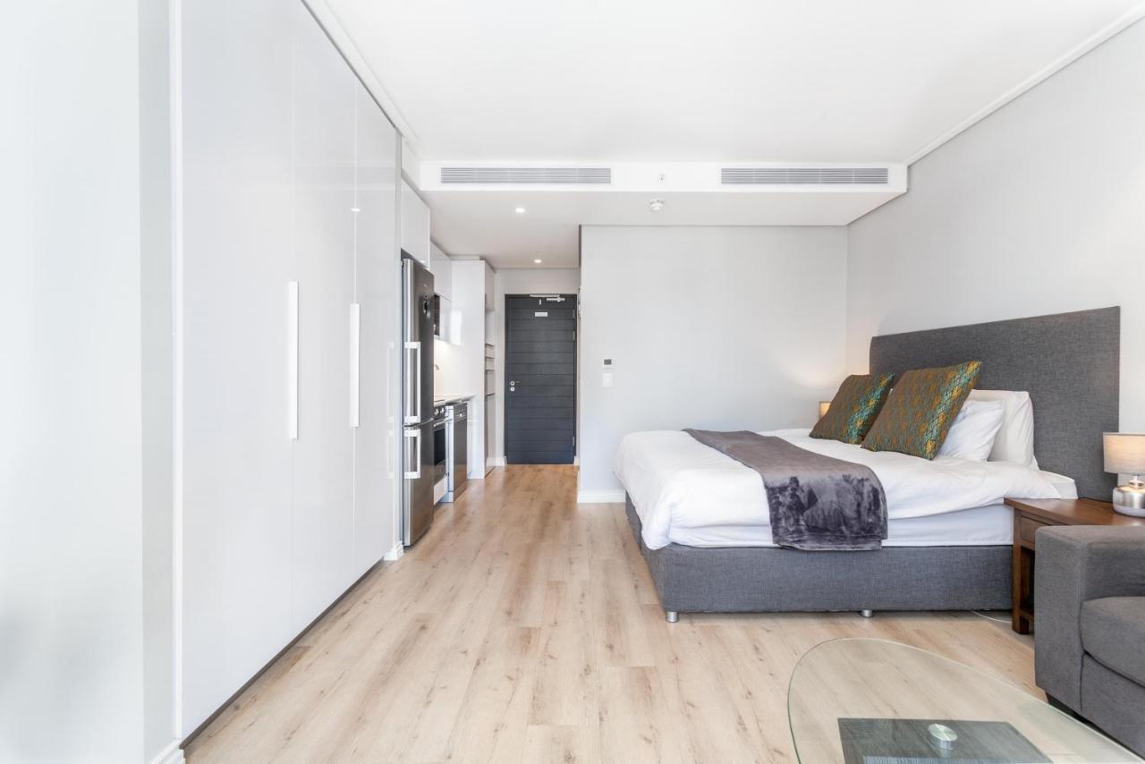 Luxurious 16 On Bree Studio Apartment - Harbour Views Kapstadt Exterior foto