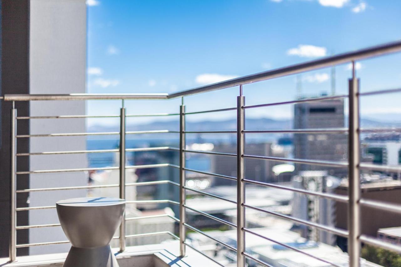 Luxurious 16 On Bree Studio Apartment - Harbour Views Kapstadt Exterior foto