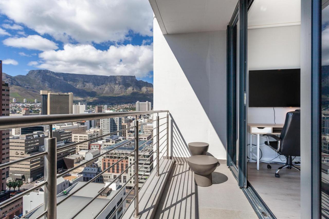 Luxurious 16 On Bree Studio Apartment - Harbour Views Kapstadt Exterior foto